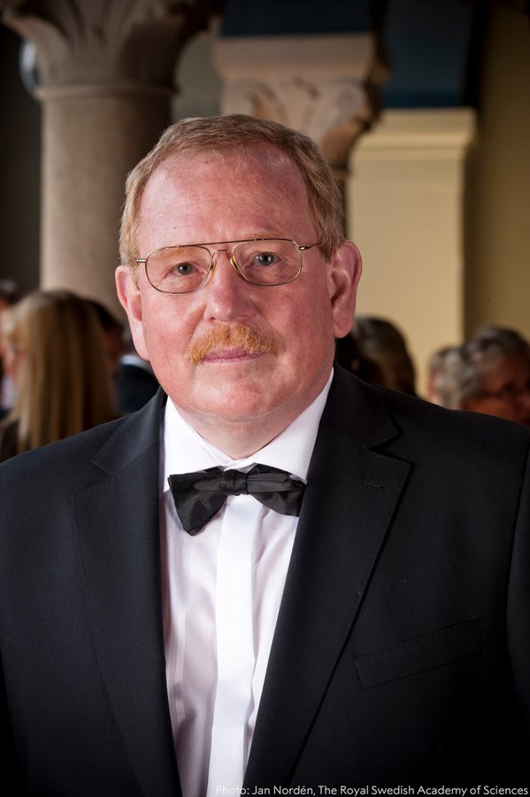 黑洞|2020物理诺奖意外奖给黑洞，专家称早该得