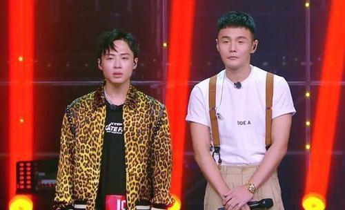 吴亦凡|吴亦凡当众摔麦，不满离场，看傻众人，是真性情，还是输不起！