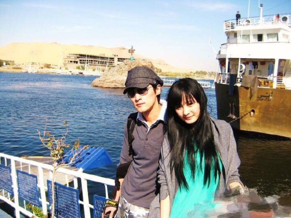 胡歌|又传胡歌杨幂深夜官宣结婚，谣言不断，只因两人曾经太甜蜜