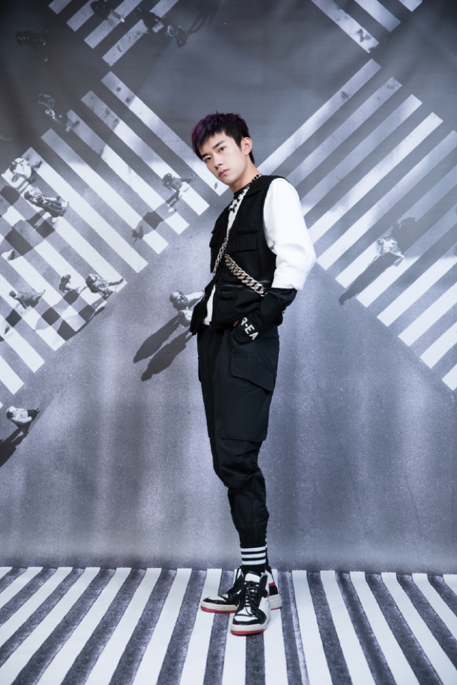 这就是街舞3|易烊千玺回归《这就是街舞3》，只有一位新队长主动打招呼，心疼