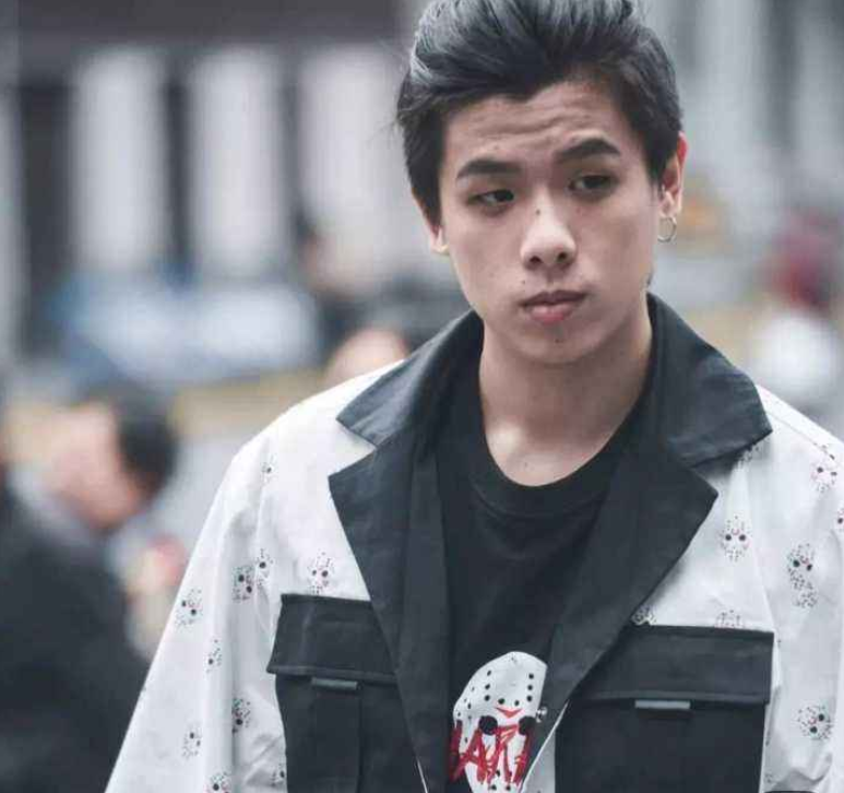 法老|说唱歌手法老：一段恋情被曝光，牵扯出四个女孩，人设彻底崩塌了