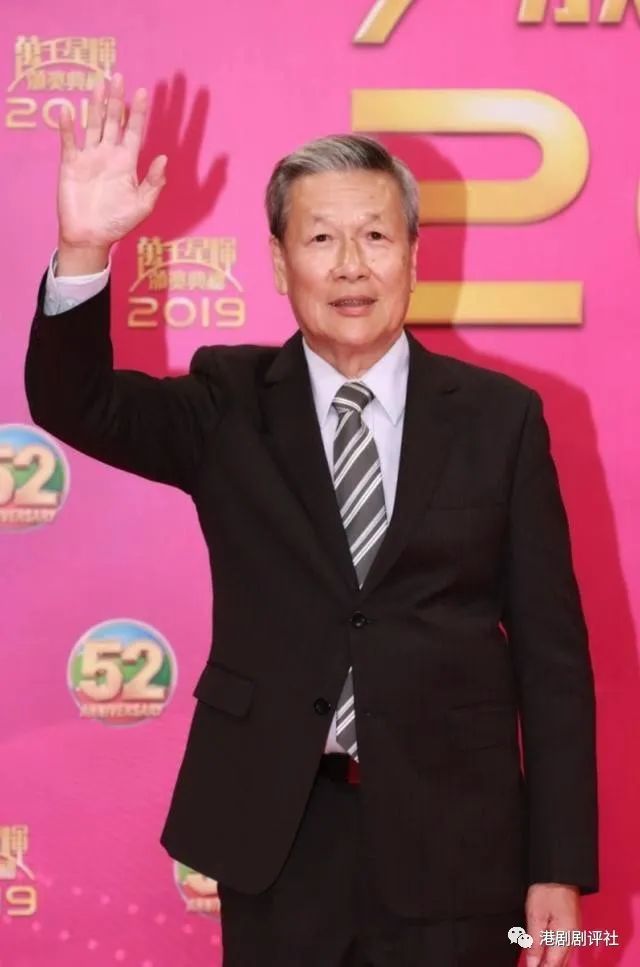 tvb|TVB娱乐主播透露与公司转签新合约，允许到其他电视台工作