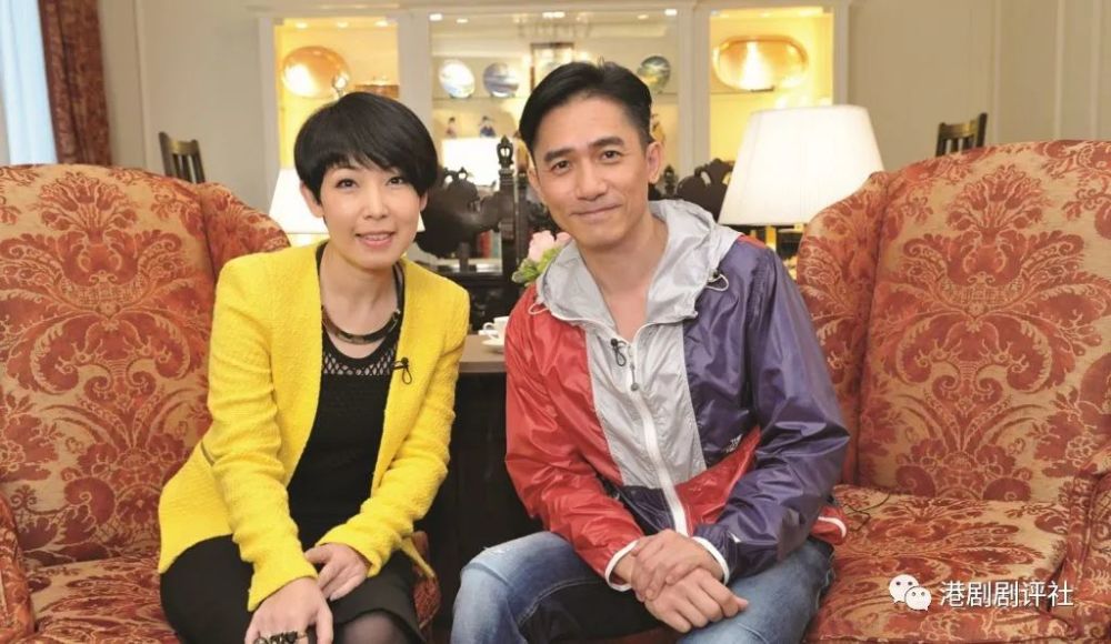 tvb|TVB娱乐主播透露与公司转签新合约，允许到其他电视台工作