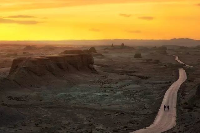 文化苦旅|读书，是另一种形式的旅行