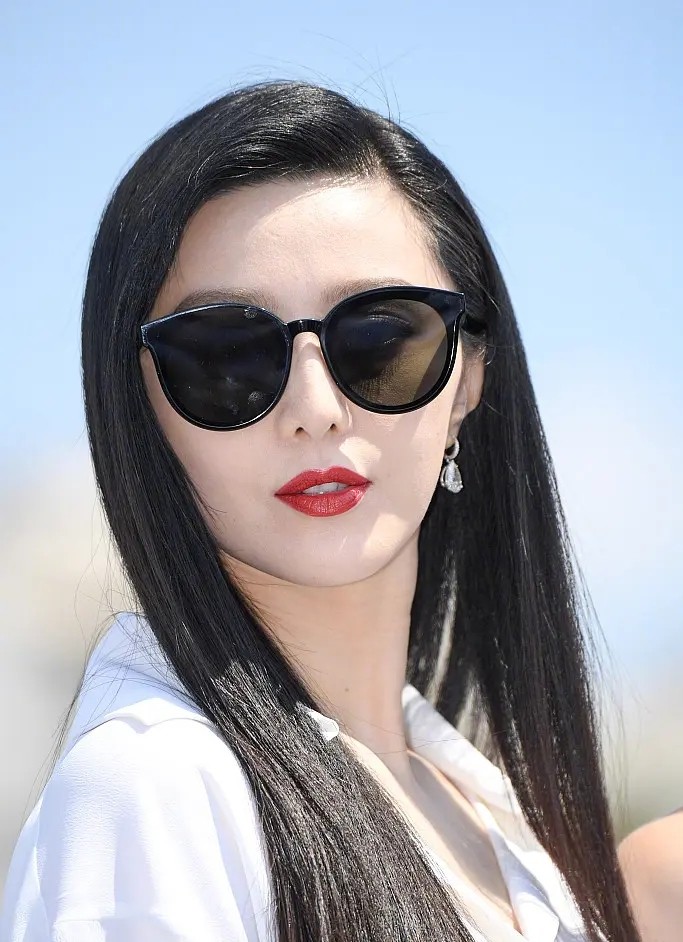 范冰冰|范冰冰《355》将上映，还有2部大片“蠢蠢欲动”，复出有望了