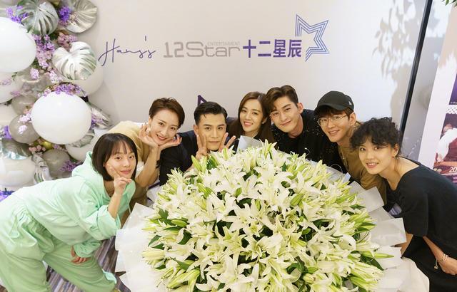 张翰|张翰36岁生日，王晓晨半夜晒合照送生日祝福，慕容云海还那么帅