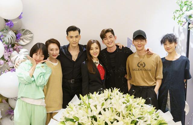 张翰|张翰36岁生日，王晓晨半夜晒合照送生日祝福，慕容云海还那么帅