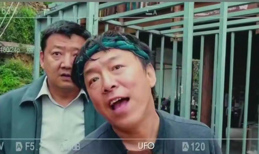 《我和我的家乡》┃葛优医保卡作弊,范伟失忆,黄渤制造ufo_腾讯新闻