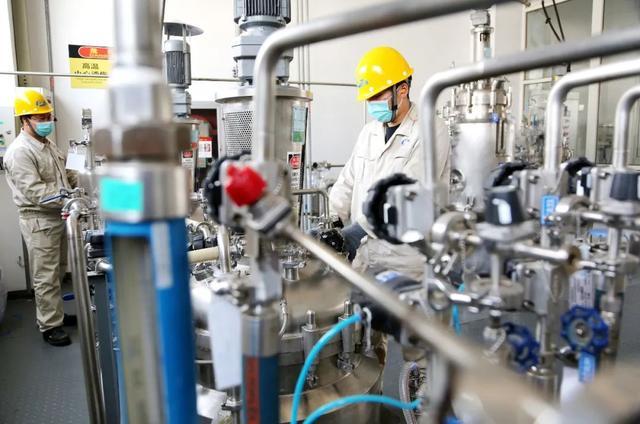 孙飘扬|孙飘扬，中国最富“药神”是如何炼成的？