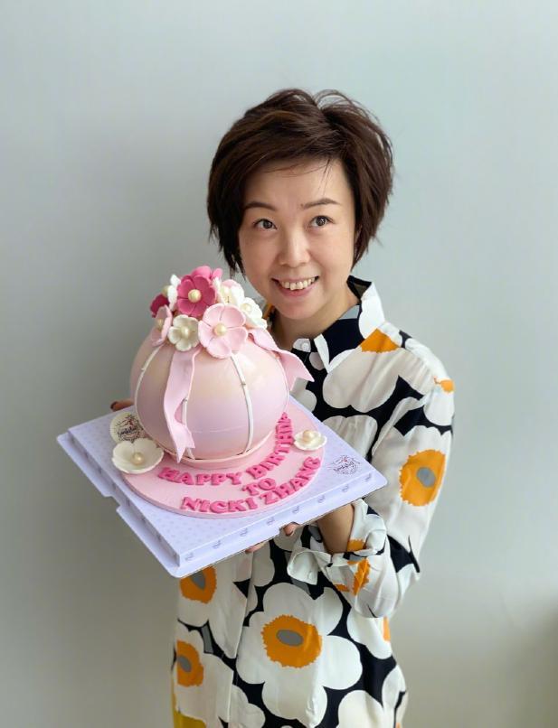 张怡宁|世界冠军张怡宁罕露面，1岁儿子首曝光，嫁大20岁富商儿女双全