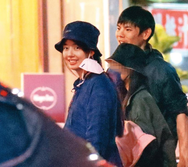 郭碧婷|郭碧婷产女细节曝光：小两口三天没换衣服，向太夫妇全程陪产