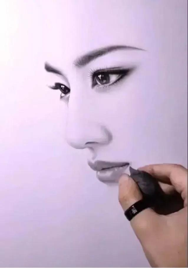 看"五官"猜明星,赵丽颖一眼认出,全部认出才厉害_腾讯新闻