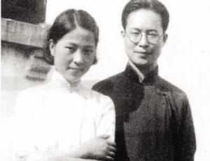 沈从文|黄永玉在沈从文墓地刻后记碑，为何引发张兆和不满？其子给出答案