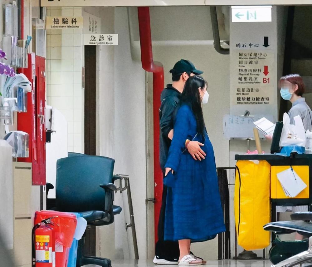 郭碧婷|郭碧婷产前照曝光！向佐全程呵护陪伴，低调行事全家幸福满满