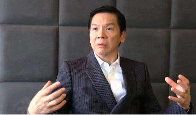 向华强|向华强儿子向佑曾被判入狱，难怪没人爱，与丁佩所生女儿也被曝光