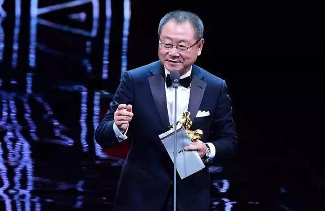 赵本山|58岁范伟新电影上映，凭借精湛演技获好评，不靠赵本山依然拿影帝