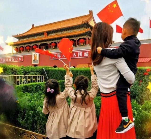 甘薇|学李小璐博同情？甘薇频晒子女鼓励自己别怕困难，默认自己是受害者