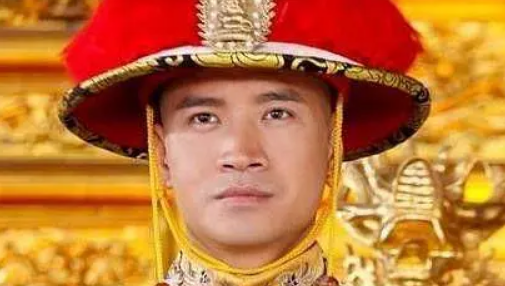 古力娜扎|十大魔性鼻孔明星：杨幂鼻孔大的像黑洞，娜扎惊现三角形鼻孔