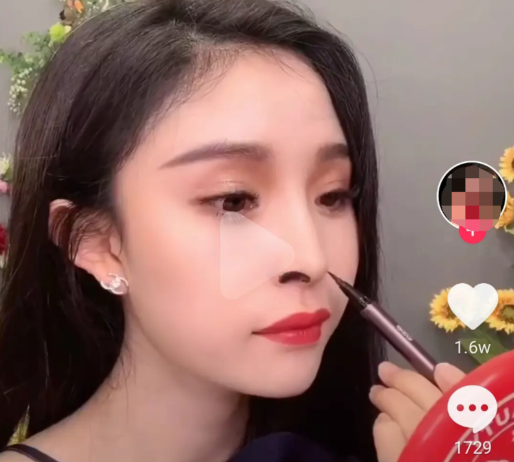 古力娜扎|十大魔性鼻孔明星：杨幂鼻孔大的像黑洞，娜扎惊现三角形鼻孔