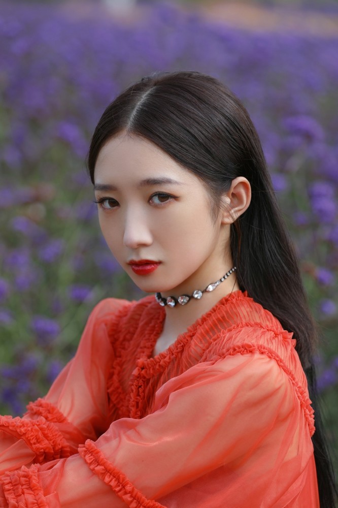 蒙面舞王|《蒙面舞王》刘雨昕输给孟美岐，刘雨昕粉大闹现场称有黑幕要求退票惊动警察