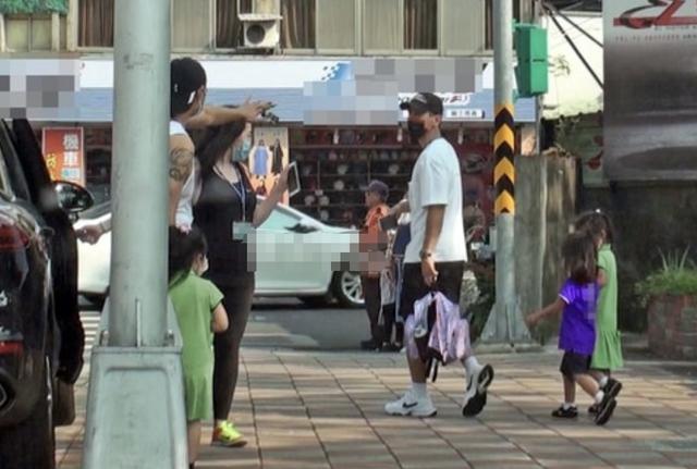 贾静雯|贾静雯女儿被曝上贵族幼儿园，每年学费17万，和林心如女儿是校友