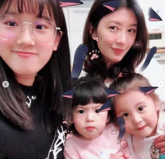 贾静雯|贾静雯女儿被曝上贵族幼儿园，每年学费17万，和林心如女儿是校友