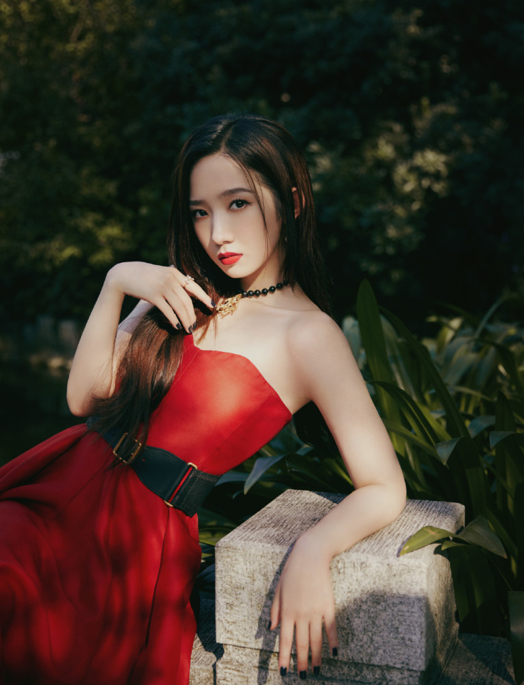 蒙面舞王|《蒙面舞王》刘雨昕输给孟美岐，刘雨昕粉大闹现场称有黑幕要求退票惊动警察