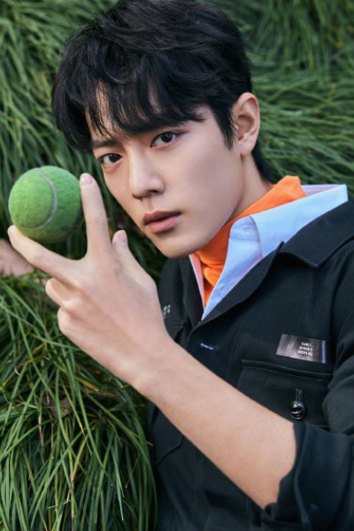 肖战|肖战粉丝这次没做错，新闻回应聚众涂鸦事件：没扰民，允许涂画！