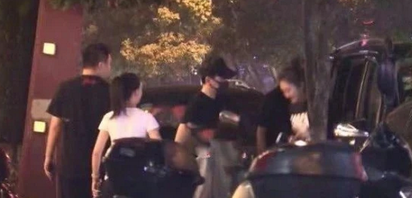 冯绍峰|赵丽颖为冯绍峰庆生 婚变传闻不攻自破