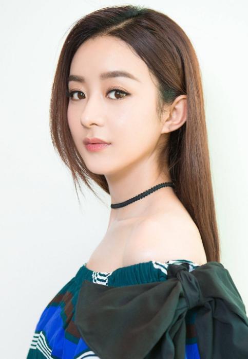 赵丽颖|赵丽颖晒照为冯绍峰庆生，甜蜜称呼老公为二叔，剧里爱称沿用至今