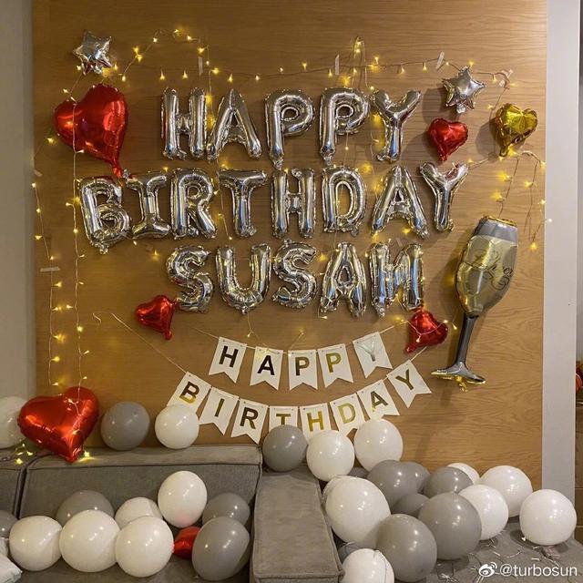 孙俪|孙俪带女儿练书法，小花正脸神似妈妈，因写不好毛笔字哭到睡不着