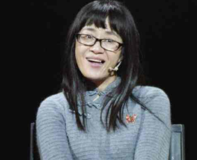 余秀华|余秀华写给李健的一首情诗，如《贝加尔湖畔》曲子一样忧伤、凄凉