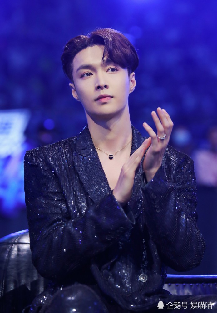 张艺兴|张艺兴29岁成老板，迈出超越李秀满的第一步，这点已经赢过李飞和杜华