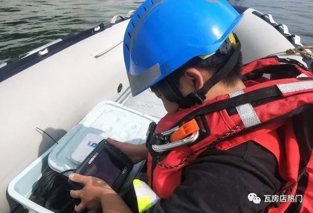 事发六天后在大连跨海大桥跳海轻生的小伙找到了他已遇难
