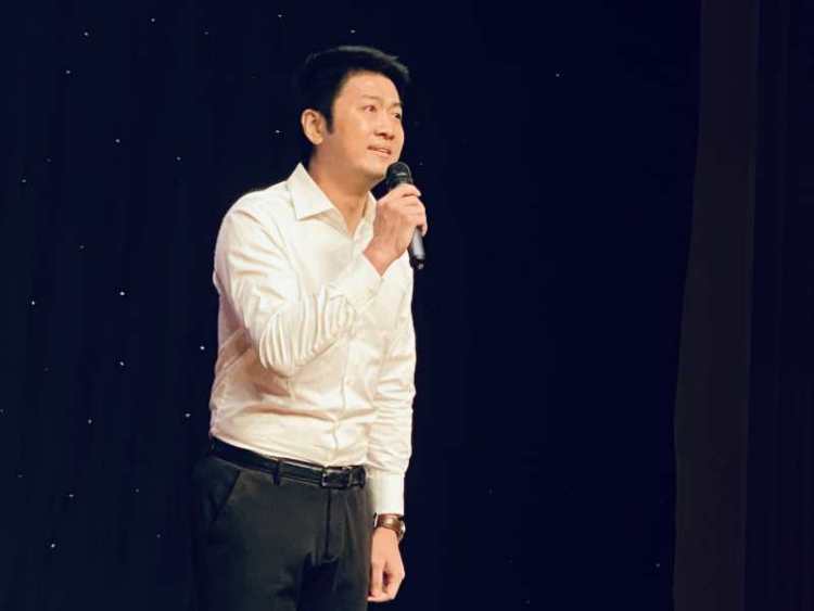 一一|“我们的家园”经典诗文朗诵会诵响深图！