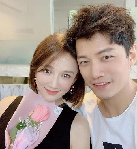 陈乔恩|刚否认怀孕，陈乔恩与男友逛书店，称艾伦“老父”有深意