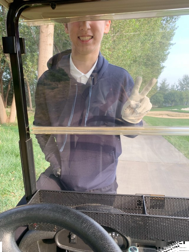 乐珈彤|“梦萍”乐珈彤罕晒俩儿子，老大长成万人迷，大长腿五官帅气像妈妈