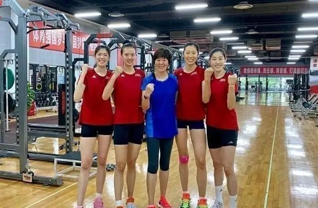 中国女排|她是朱婷关系最好的好姐妹! 母队解散, 今确认加盟北京\r\r