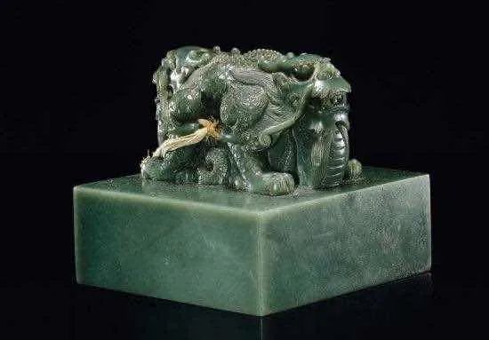 戴玉|“玉挡灾”你听过吗？戴玉真的能挡灾、保平安？