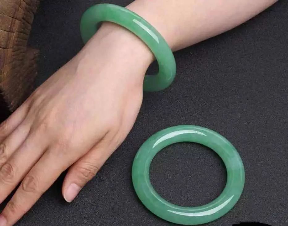 戴玉|“玉挡灾”你听过吗？戴玉真的能挡灾、保平安？