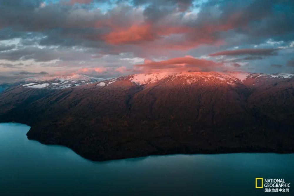 月亮湾|十月去趟喀纳斯，一切秋天黯然失色
