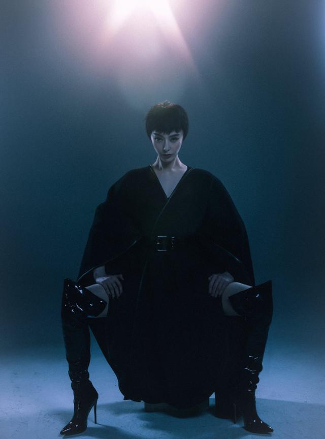 范冰冰|范冰冰再现范爷风采，以国际范强势复出，高调亮相英国杂志封面