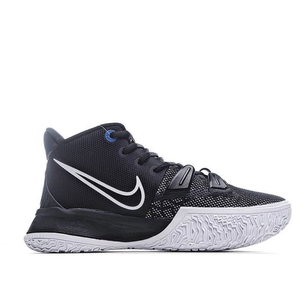 kyrie7清晰版本细节图曝光不出意外这应该就是大货版本的首发