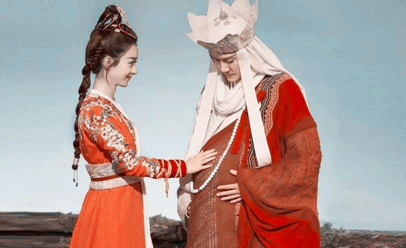 赵丽颖|知情人曝赵丽颖冯绍峰因婚礼意见不合而闹矛盾，为孩子事业已和好