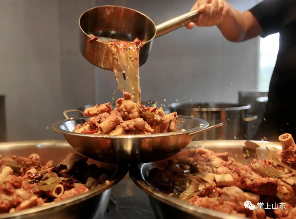 济南|90后女孩来济创业做羊棒骨，学员遍布全世界……