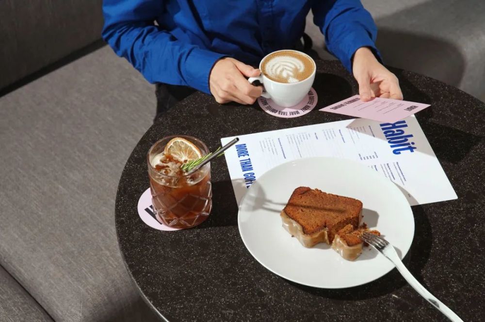 白领|金融街白领图鉴：“金钱永不眠”，“工作至死”的掘金者们