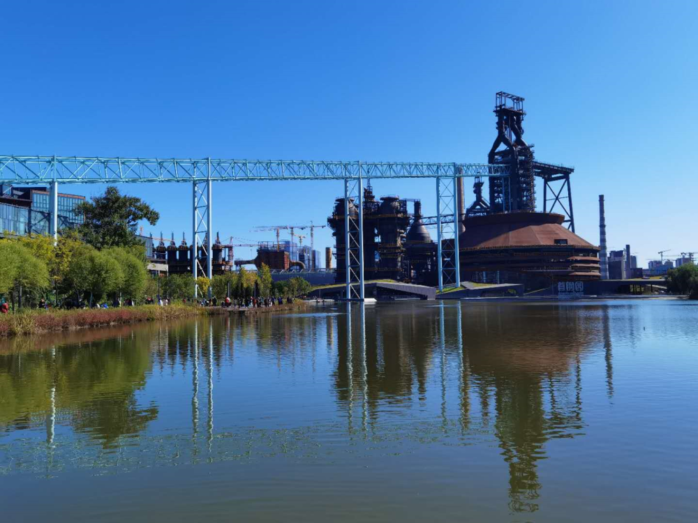 首钢园|网红打卡新胜地！5万多游客假期在首钢“逛吃逛吃”