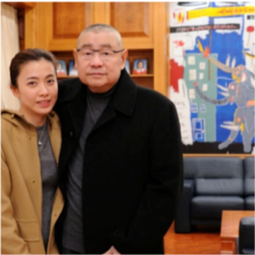 刘銮雄|刘銮雄听老婆甘比的话，卖掉了收藏多年名画家具，套现七亿现金