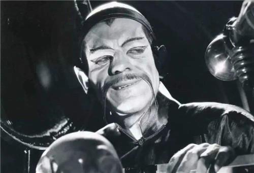 萨克斯·罗默|一位虚构出来的清朝人，却让欧洲惧怕了百年，名字听着很耳熟