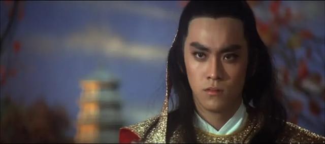 尔冬升|20岁的尔冬升，一副盛世颜值，他饰演了一位大侠，至今不可再造